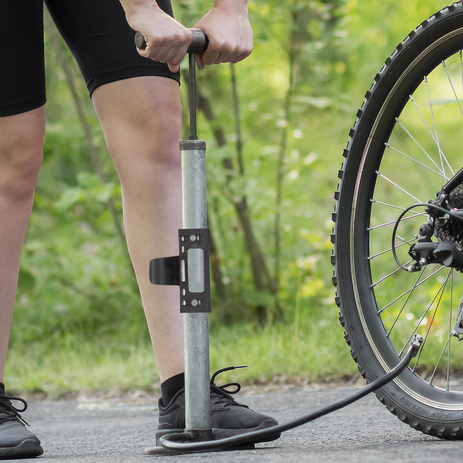 Bike Pump Frame Mount - 2 szt. Przenośny uchwyt na pompkę